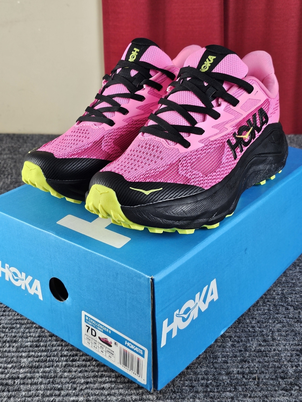 HOKA Womens Size 7D Challenger 8 Pink Trail Running Shoes - Picture 7 of 10